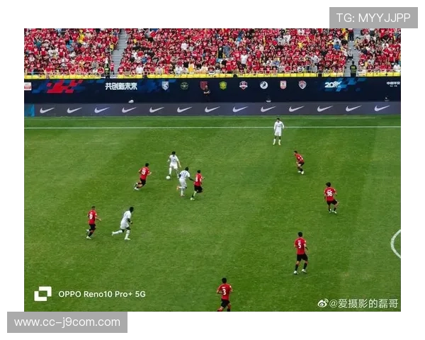 以足球拍摄专用相机镜头构建高质量赛事影像整体解决方案创新升级